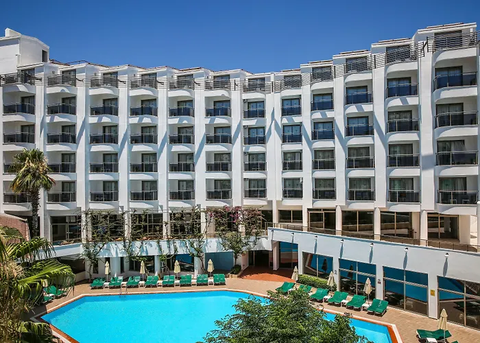 Lalila Blue Suites